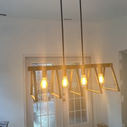 Light Fixtures/chandelier