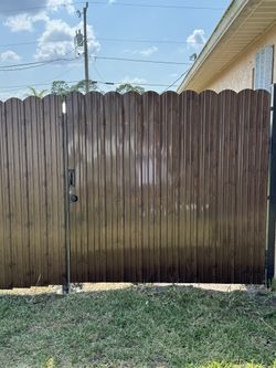 Metal Gate