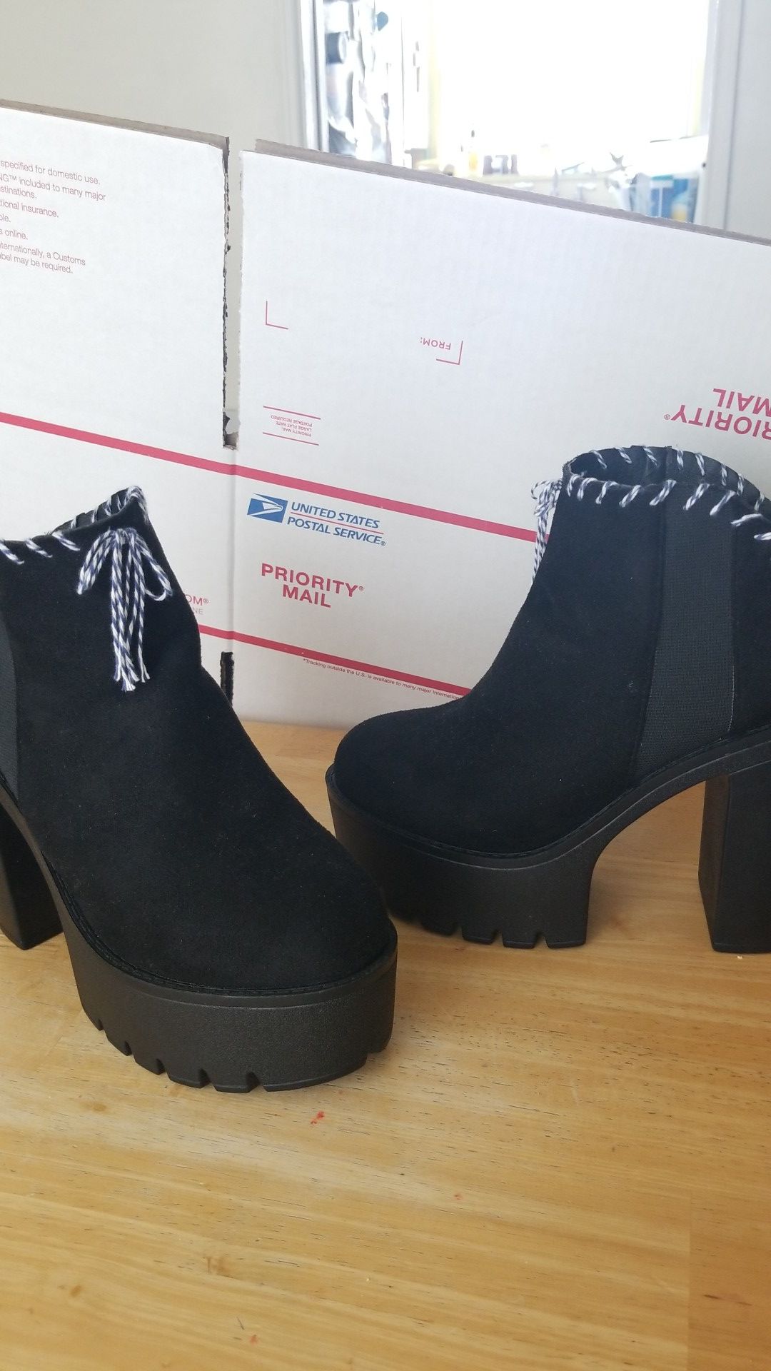 New slip on heels size 8 1/2