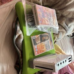 Wii With Games Make Offer !!!