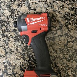 Milwaukee 1/4 Impact Driver M18 Fuel 4th Gen