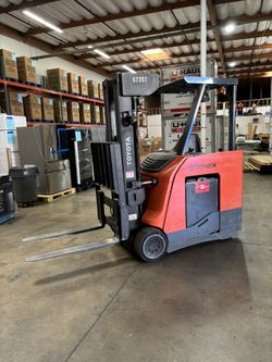 Toyota Electric Forklift 