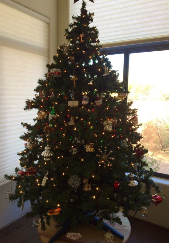 Christmas Tree PreLit Barthelmess for Sale in Scottsdale, AZ OfferUp