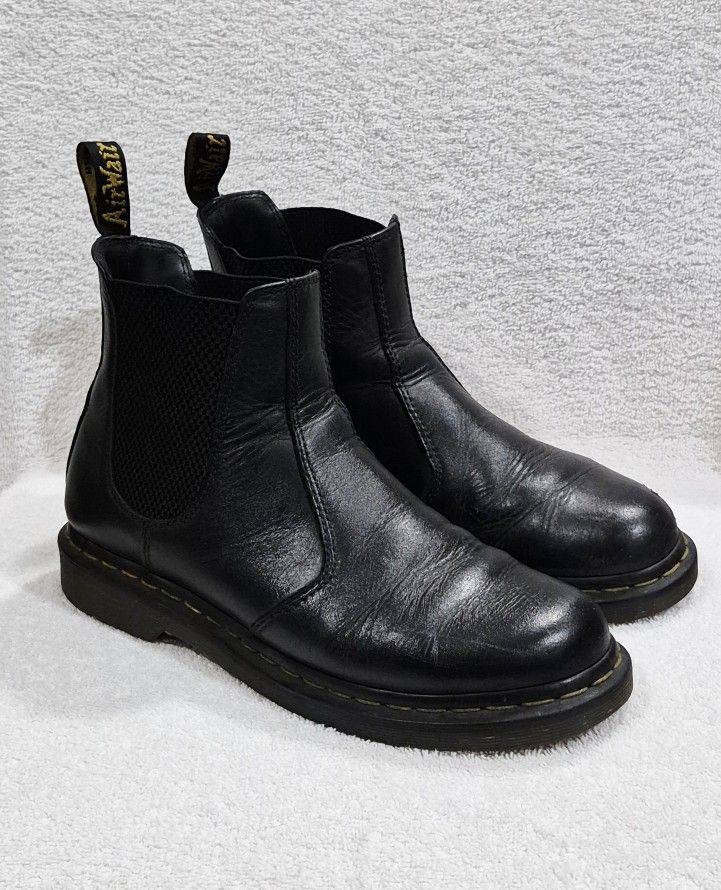 Dr. Martens Chelsea Boots 2976 Women’s Size 9L 8 Mens Black Leather Pull On Docs