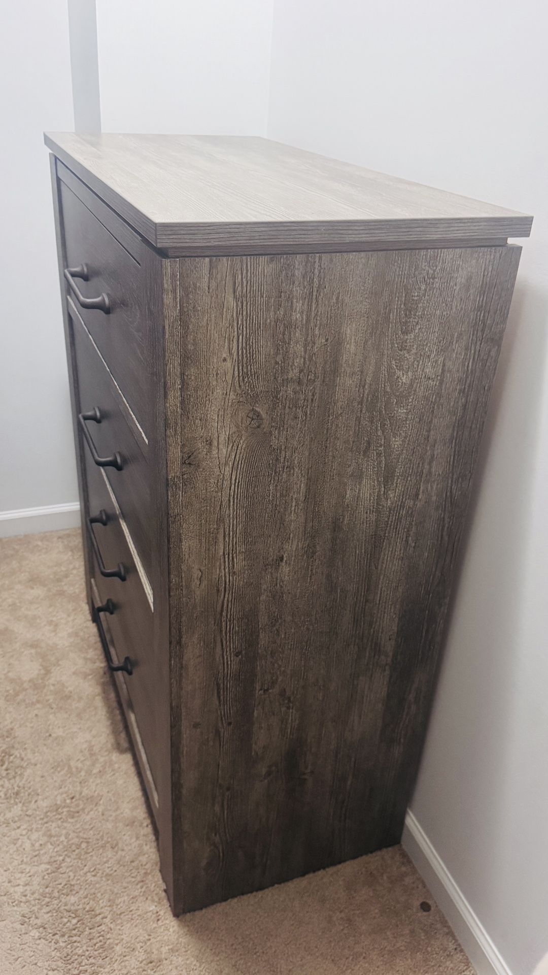 Wooden Chest – Excellent Condition
