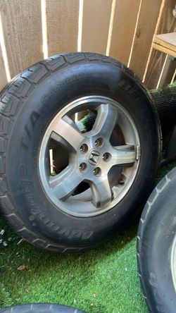 factory 16-inch 5-spoke alloy wheel for a 2006–2008 Honda Pilot