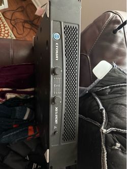 Crown XLS202