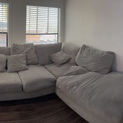 HUGE L-Shaped Sectional Couch - Perfect for a Spacious Living Room! Purchased from Living Spaces! 