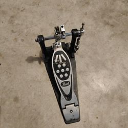 Pearl Pedal....Floor Tom Drum....