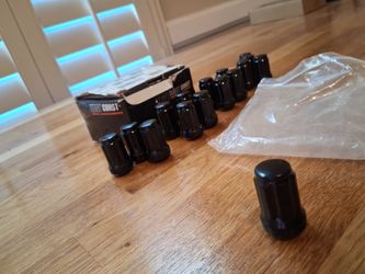 Wheel lugs