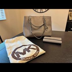 Michael Kors Handbag 👜 Wallet And Dust Bag 