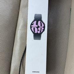 Samsung Galaxy, Six Watch