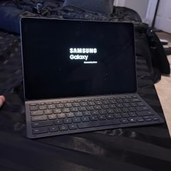 Samsung Galaxy S10+ W/ Keyboard Case Slim