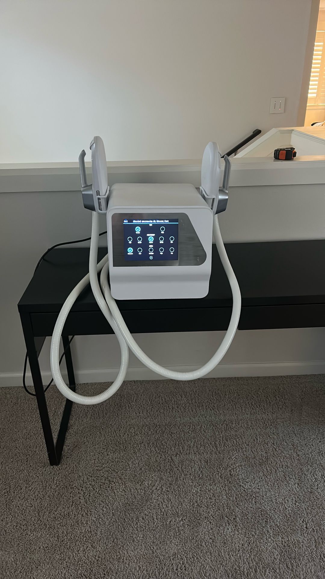 EMS SCULPTING MACHINE 