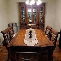 Dinning Room Set $400