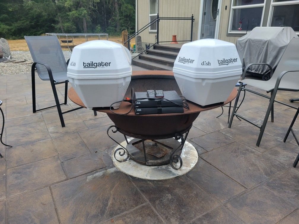 2 Dish Tailgaters With Receivers