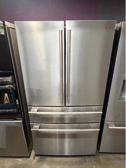Kitchen aid 4 door French door with wooden trim