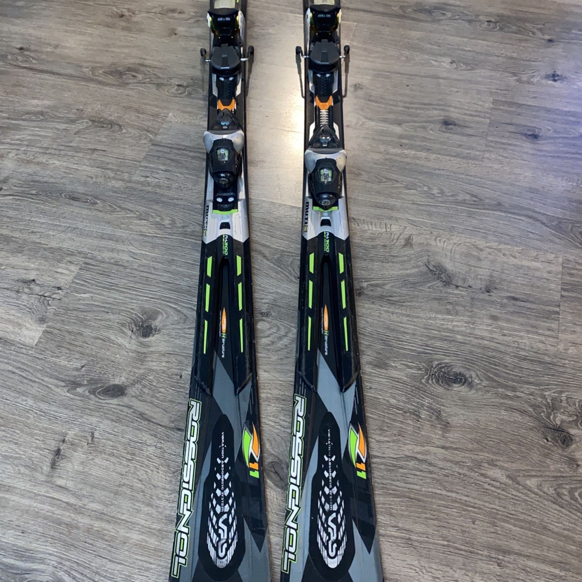 Rossignol Zenith 11 Mutix Ski System with Axial 140 Ti Bindings