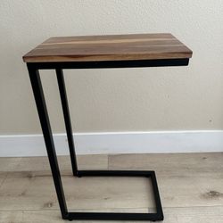 accent table