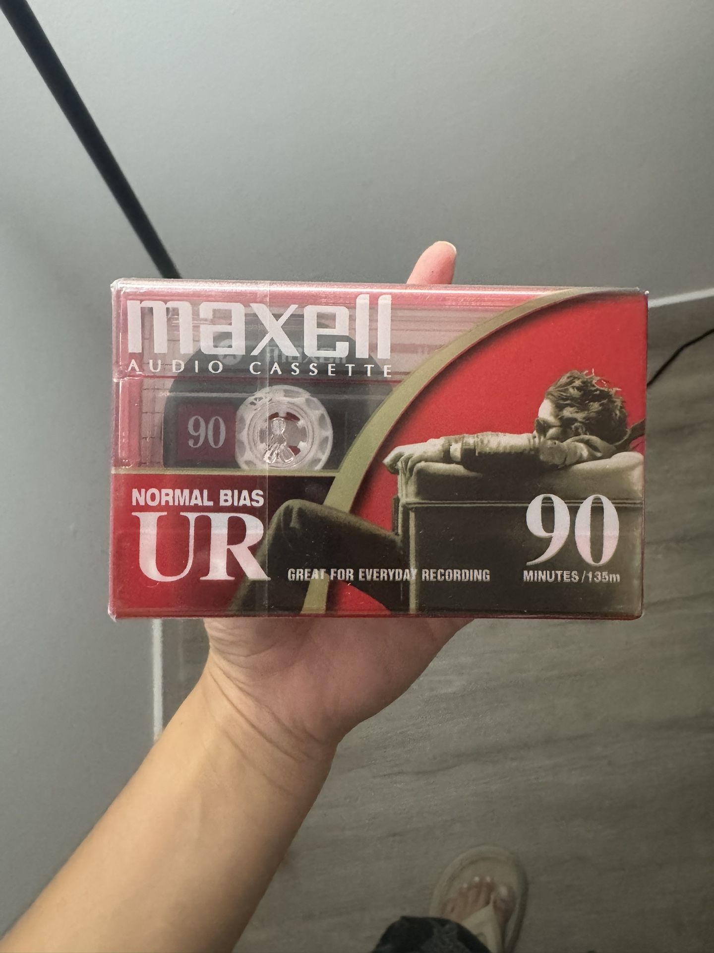 Maxell UR 90 Normal Bias Blank Audio Recording Cassette Tape, Low Noise, 90 Minute Recording Time, 5 Pack