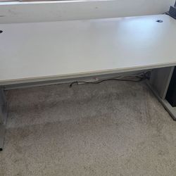 60" High Quality Work desk/table