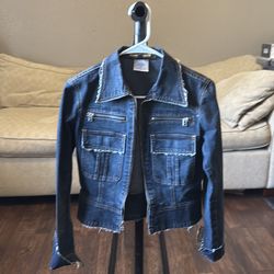 $25 vintage Bebe crop jean jacket Sz M