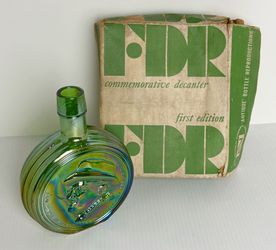 Wheaton Franklin Delano Roosevelt Green Iridescent Glass First Edition Bottle