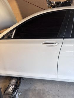 Doors BMW Driver side 7 series OEM (2009-15) w/ automatic Soft close F01 F02