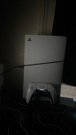 PlayStation 5 w/controler