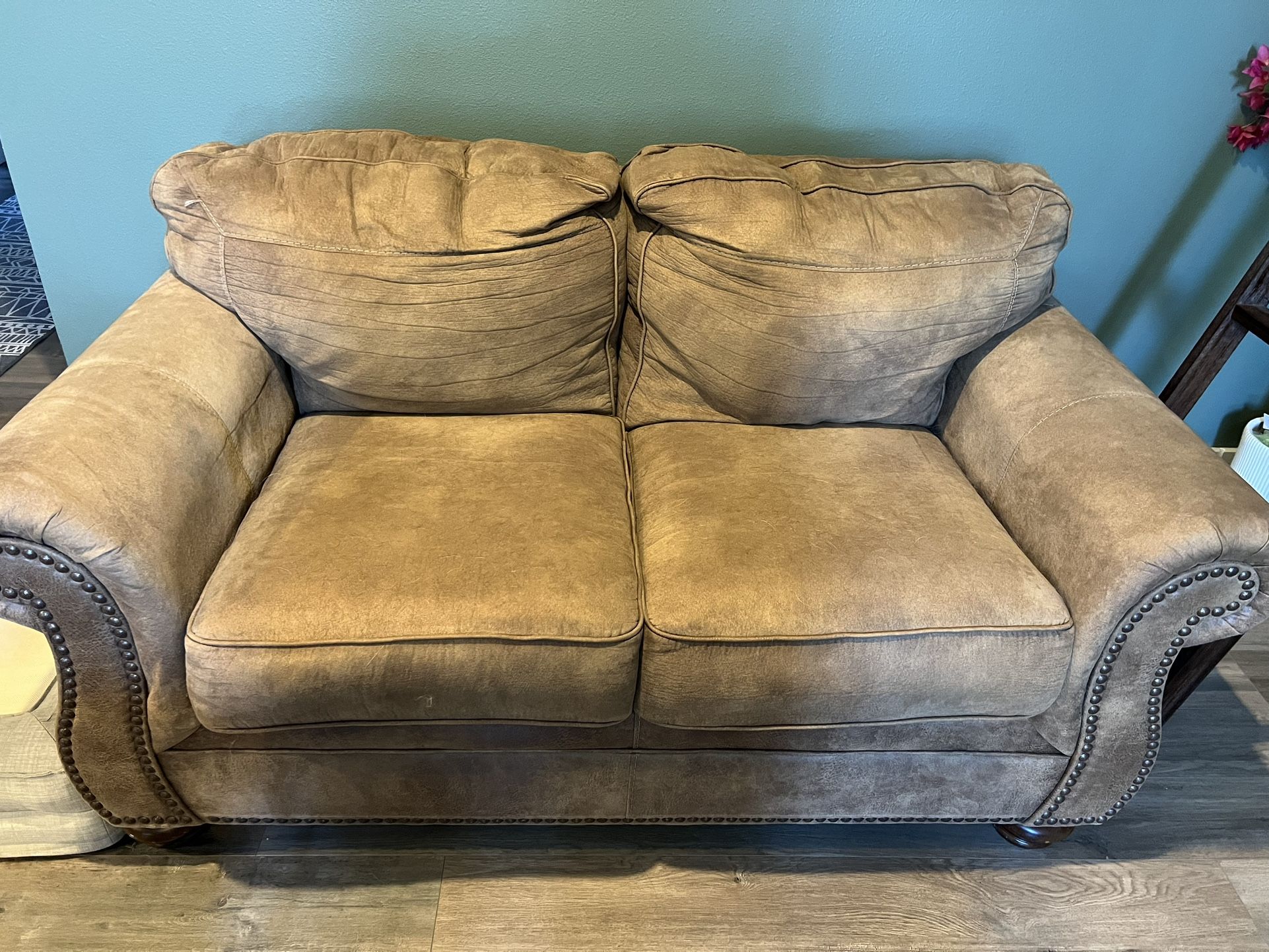 2 Loveseats And Recliner