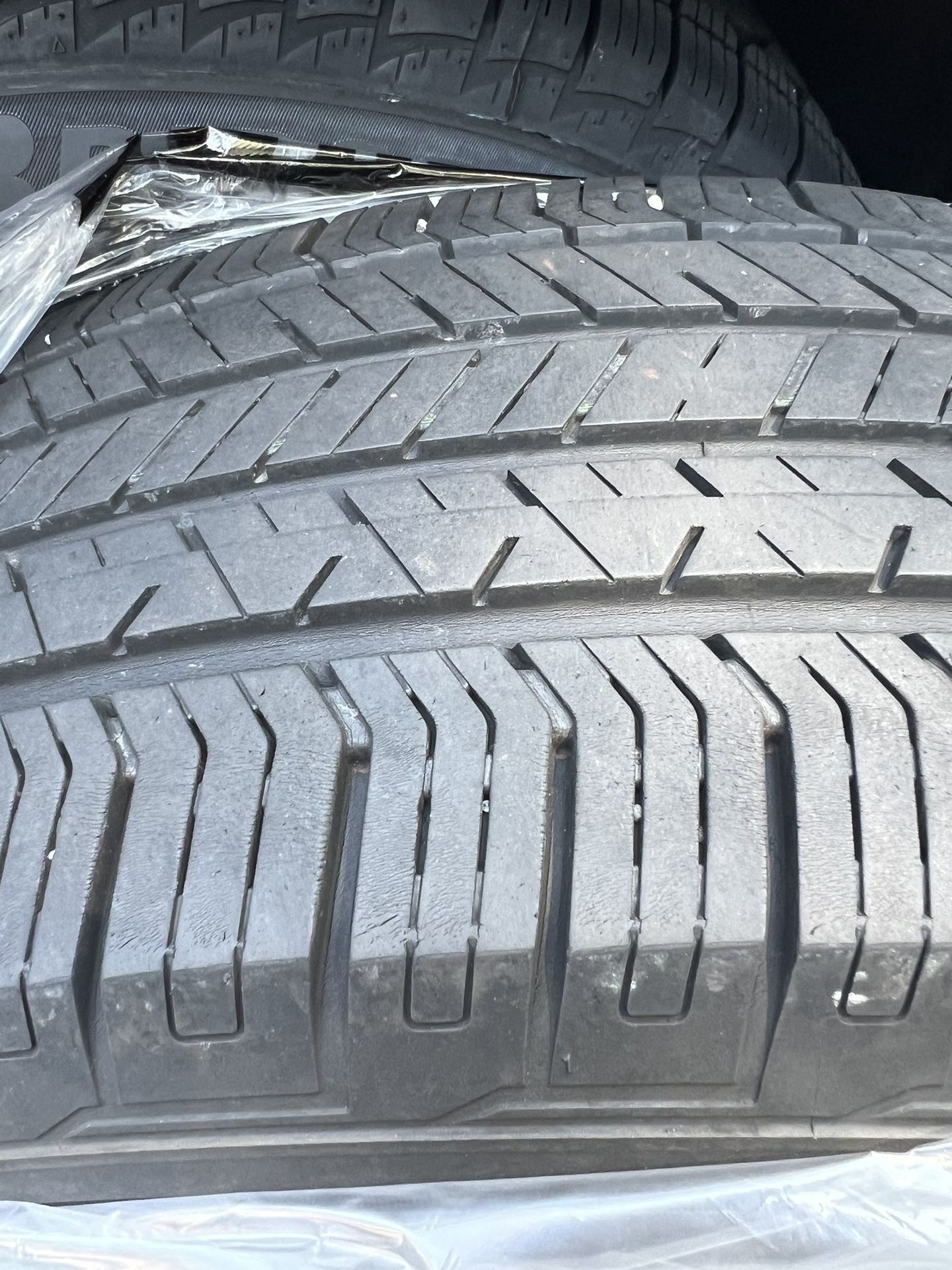 Used Tires 235/65/18 used Handcook Tires