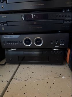 Panamax M5300-PM Power Conditioner
