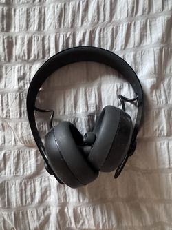 Nura Headphones