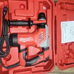 Milwaukee
 Rotary Hammer