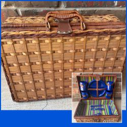 Wicker Picnic Basket w/Plastic Reuseable Dishes 