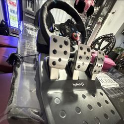 Logitech G29 steering wheel and pedal for PS5