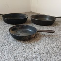 Cast Iron Frying Pans 