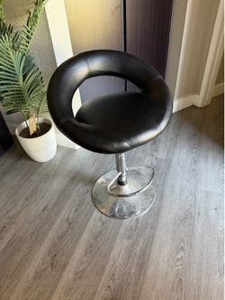 Vanity chair / Salon chair