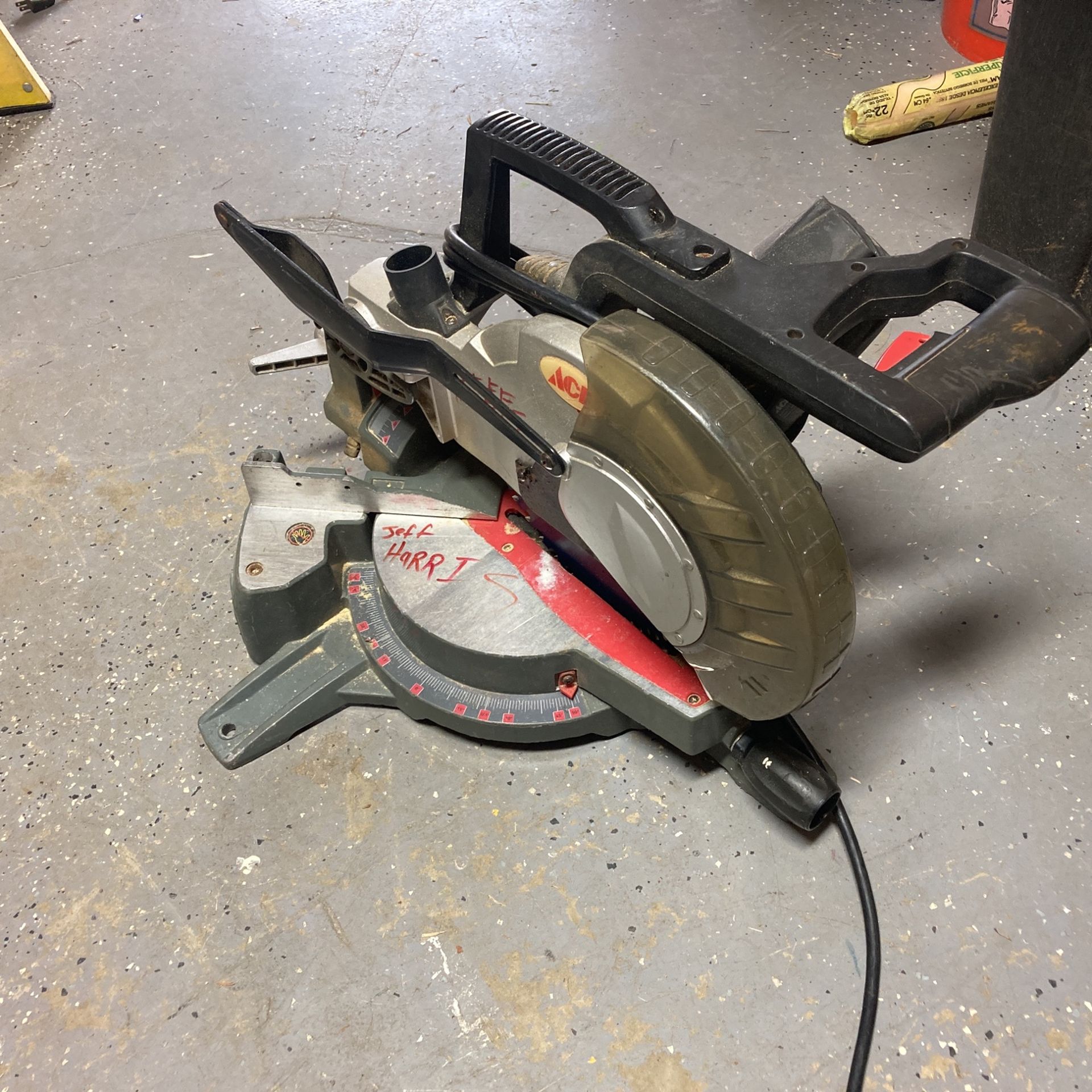 Miter saw 10 inch