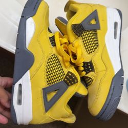Size 7.5 Jordan 4 Lighting 