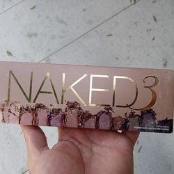 Makeup  Naked3 