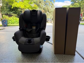 Nuna Rava Car Seat with (2) New Additional Inserts