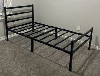 Twin Metal bedframe