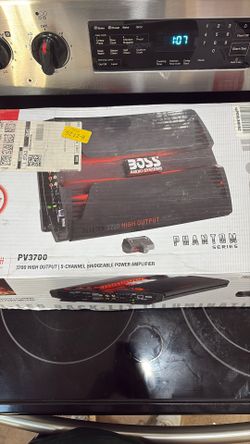 Boss Amplifier 3700