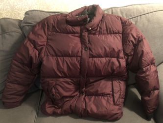 Gap Men’s Maroon Puffer Coat Size Small