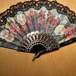SPANISH FOLDING HAND FAN COTTON AND LACE