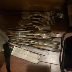 12 Forks & 12 Knives *1879* Silverware 