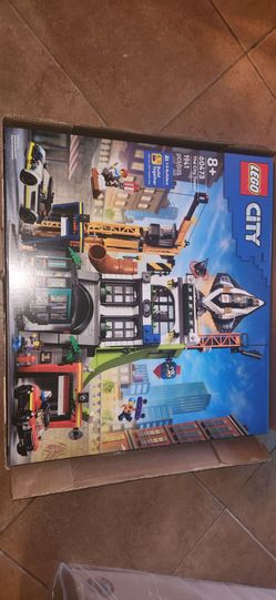Legos City Center Tower. NEW