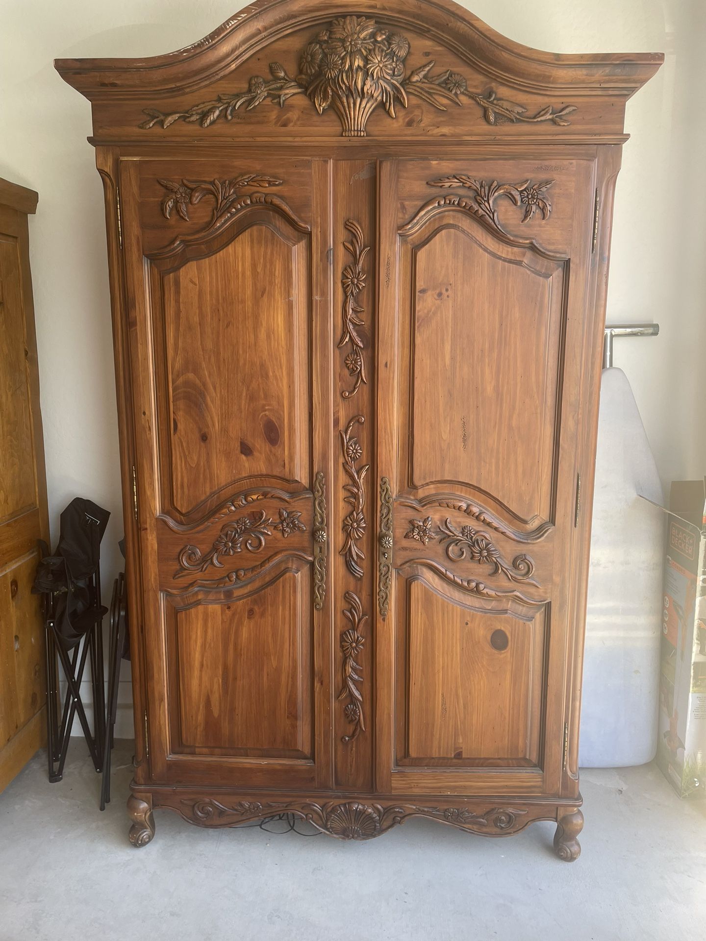 Armoire