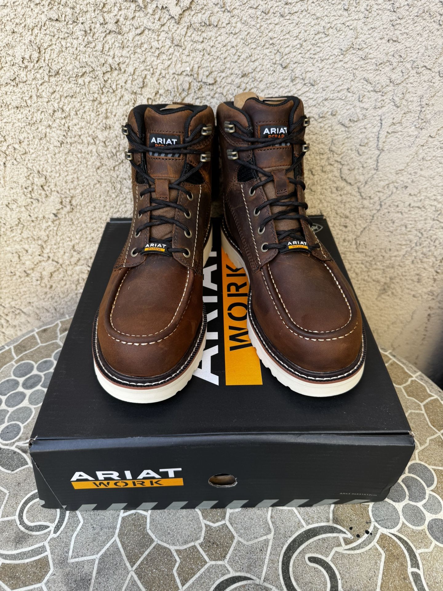 WORK BOOTS ARIAT COMPOSITE TOE WATERPROOF SIZE AVAILABLE 9-9.5-10 MENS